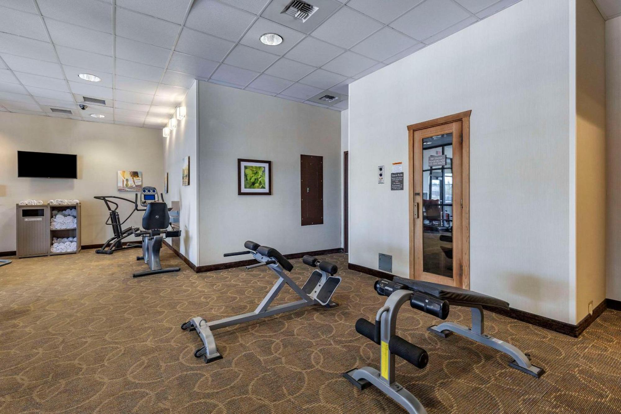 Comfort Inn & Suites Gateway To Glacier National Park Shelby Buitenkant foto
